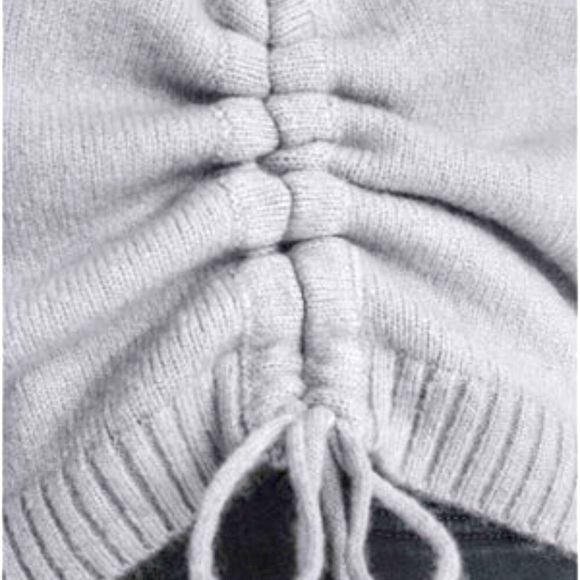 VENUS Ruched Sweater - Picture 3 of 9